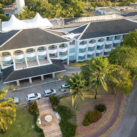 Bahia Plaza Hotel Busca-Vida Exteriör bild